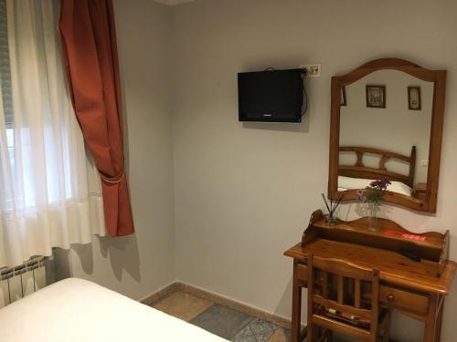 Imagen de la habitación del Hostal El Pinar. Foto 3