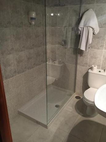 Imagen de la habitación del Hostal El Pinar. Foto 6