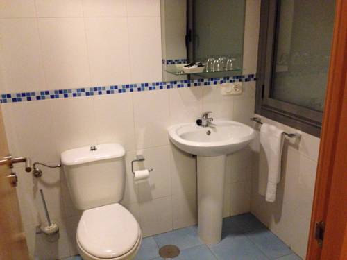 Imagen de la habitación del Hostal El Poligono, Zamora. Foto 6