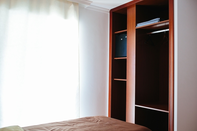 Imagen de la habitación del Hostal El Puerto, Caleta De Vélez. Foto 9