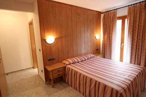 Imagen de la habitación del Hostal El Quintà. Foto 6