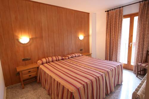 Imagen de la habitación del Hostal El Quintà. Foto 8