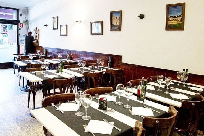 Imagen del bar/restaurante del Hostal El Racó De Castello. Foto 3