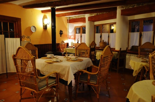 Imagen del bar/restaurante del Hostal El Refugio De Gredos - Hostel. Foto 3