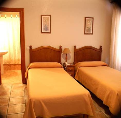 Imagen de la habitación del Hostal El Rinc&oacute;n, &Aacute;vila. Foto 9