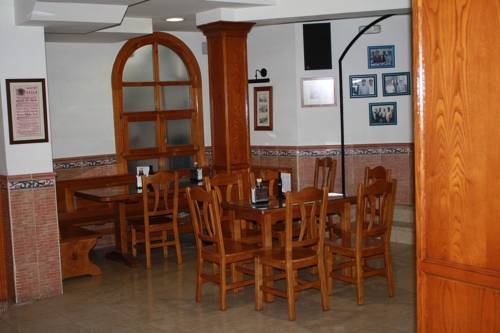 Imagen del bar/restaurante del Hostal El Rinc&oacute;n, &Aacute;vila. Foto 2