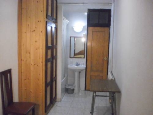 Imagen de los interiores del Hostal El Tera. Foto 16