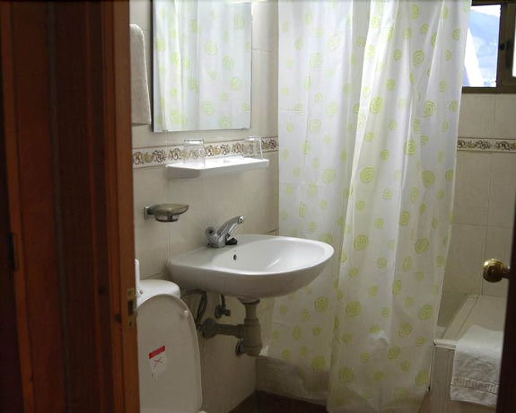 Imagen de la habitación del Hostal El Tío Mateo. Foto 11