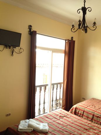 Imagen de la habitación del Hostal El Triunfo. Foto 15