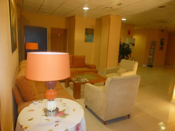 Imagen de los interiores del Hostal El Val. Foto 17