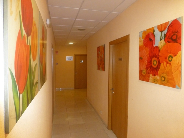 Imagen de los interiores del Hostal El Val. Foto 18