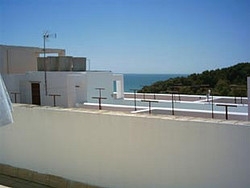 Imagen de los exteriores del Hostal El Yunque. Foto 5
