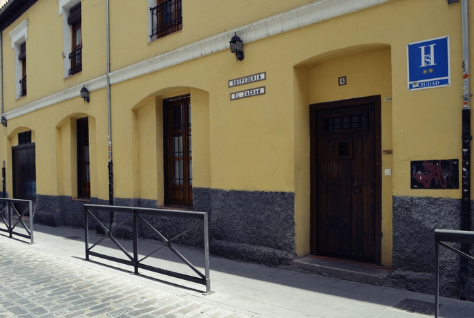 Imagen de los exteriores del Hostal El Zaguan, Granada. Foto 13