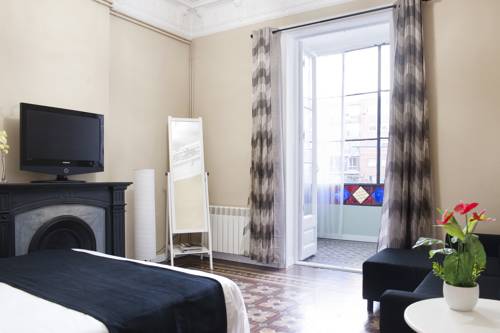Imagen de la habitación del Hostal Ella Barcelona. Foto 6