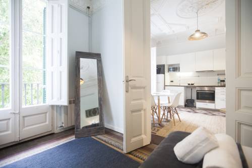 Imagen de la habitación del Hostal Ella Barcelona. Foto 14