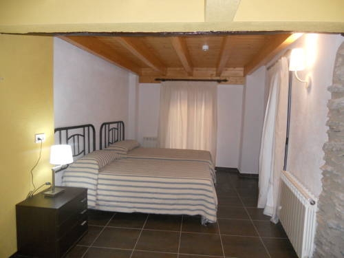 Imagen de la habitación del Hostal Els Canonges. Foto 6