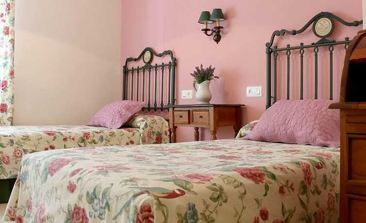 Imagen general del Hostal Emilia, Trujillo. Foto 14