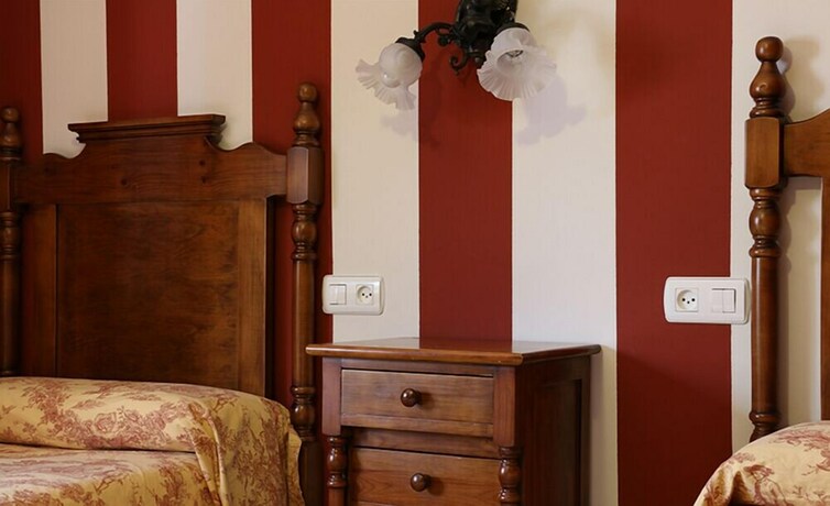 Imagen de la habitación del Hostal Emilia, Trujillo. Foto 20