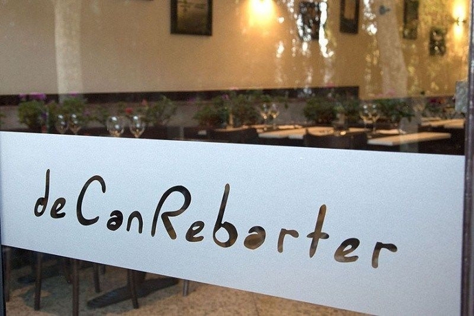 Imagen del bar/restaurante del Hostal Empordà, Ampuriabrava. Foto 1