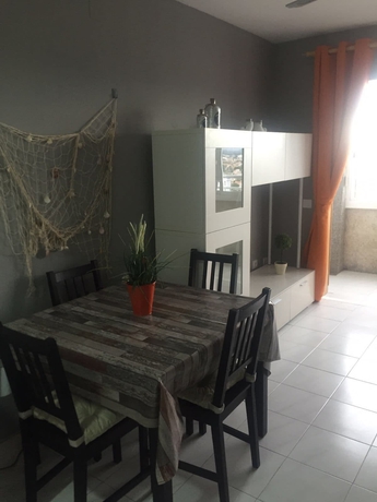 Imagen de los interiores del Hostal Empord&agrave;, Ampuriabrava. Foto 17