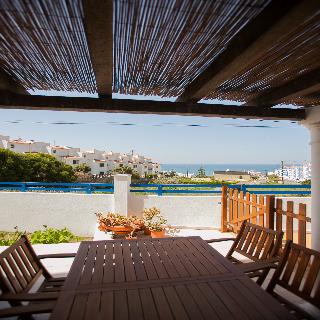 Imagen general del Hostal Ericeira Chill Hill 3 - Sea Food. Foto 24