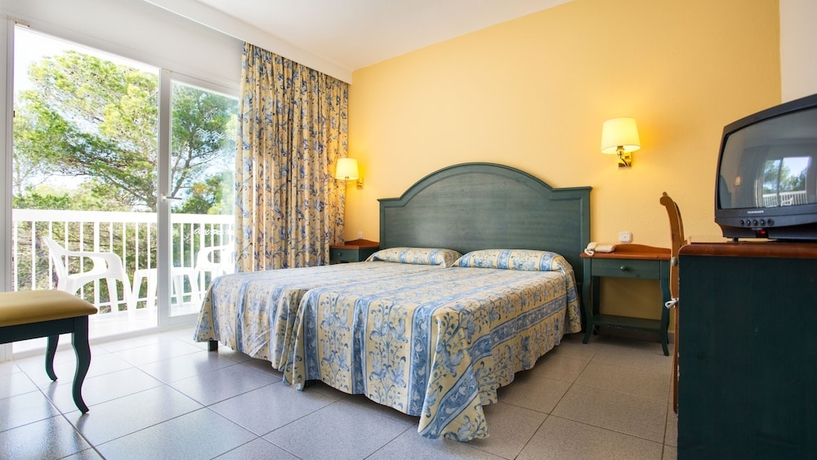 Imagen de la habitación del Hostal Es Pi 2, Platja Migjorn. Foto 10