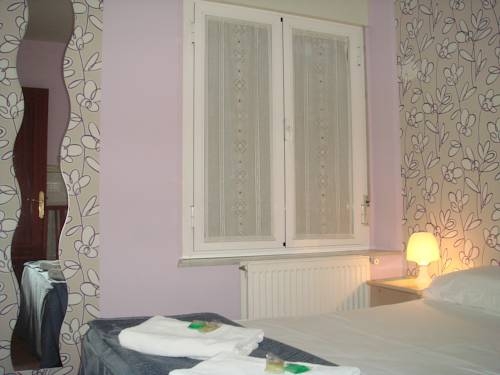 Imagen general del Hostal Escala Luna. Foto 9