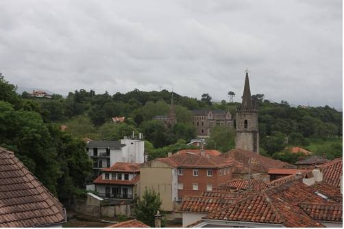 Imagen general del Hostal Esmeralda, Comillas. Foto 7