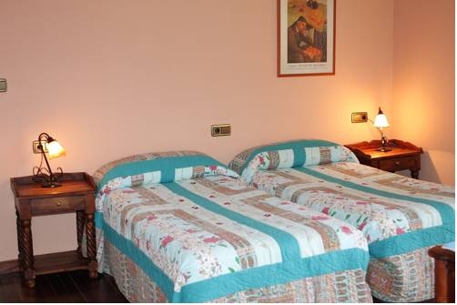 Imagen general del Hostal Esmeralda, Comillas. Foto 8