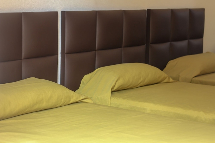 Imagen de la habitación del Hostal Esperanza, Benajarafe. Foto 17