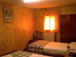 Imagen de la habitación del Hostal Europa, Las Ramblas. Foto 7