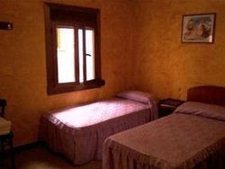 Imagen de la habitación del Hostal Europa, Las Ramblas. Foto 8