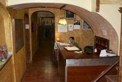 Imagen de los interiores del Hostal Europa, Las Ramblas. Foto 15