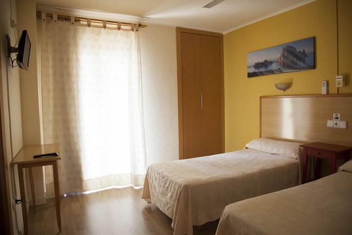 Imagen de la habitación del Hostal Europa Punico. Foto 3