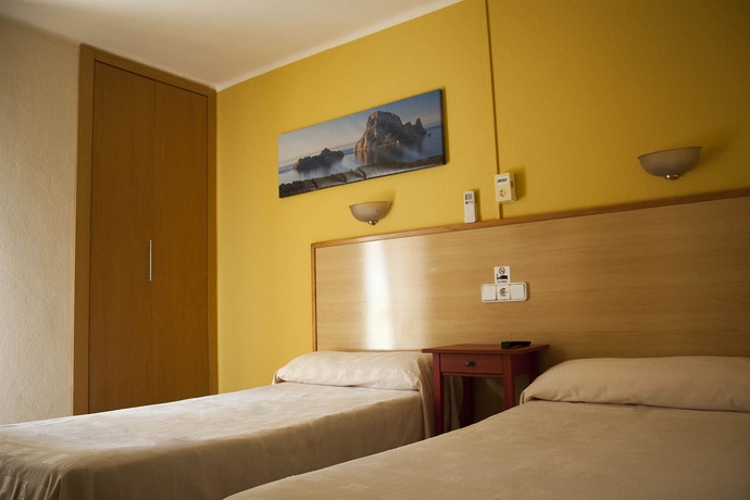 Imagen de la habitación del Hostal Europa Punico. Foto 9