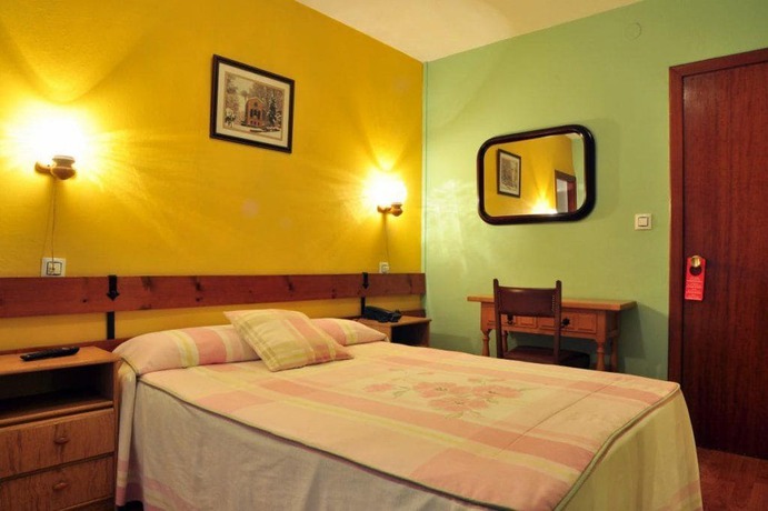 Imagen de los interiores del Hostal Europa, San Roque del Acebal. Foto 21