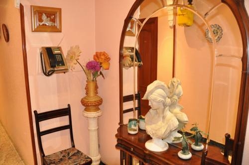 Imagen de la habitación del Hostal Evoke Madrid. Foto 5