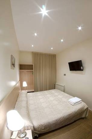 Imagen general del Hostal Excellence, CIUTAT VELLA/ EL RAVAL. Foto 3