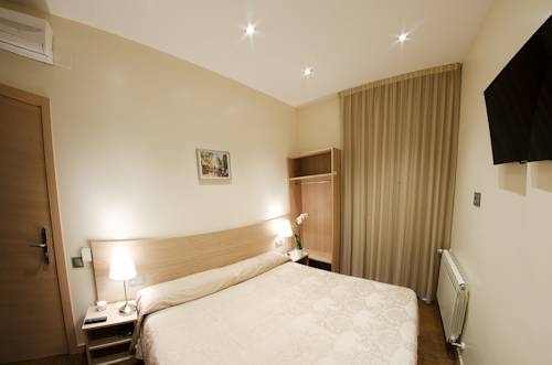 Imagen general del Hostal Excellence, CIUTAT VELLA/ EL RAVAL. Foto 4