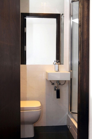 Imagen de la habitación del Hostal Exhibition Court Hotel 4. Foto 3