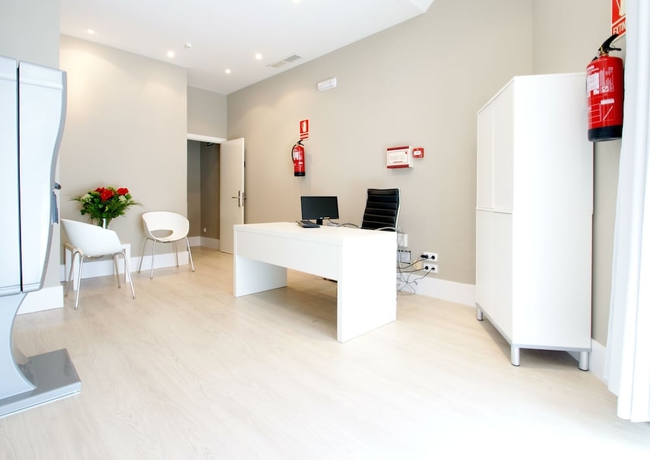 Imagen de los interiores del Hostal Express By Gaiarooms. Foto 17