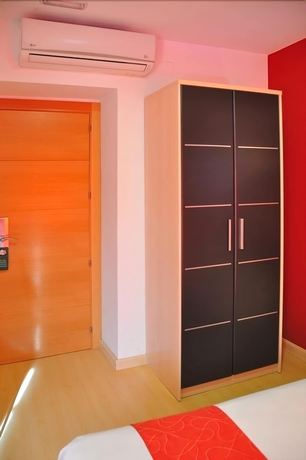 Imagen de la habitación del Hostal Falfes. Foto 13