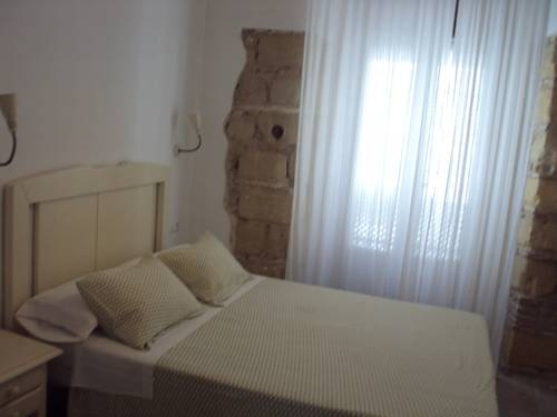 Imagen general del Hostal Fenix, Jerez de la Frontera. Foto 3