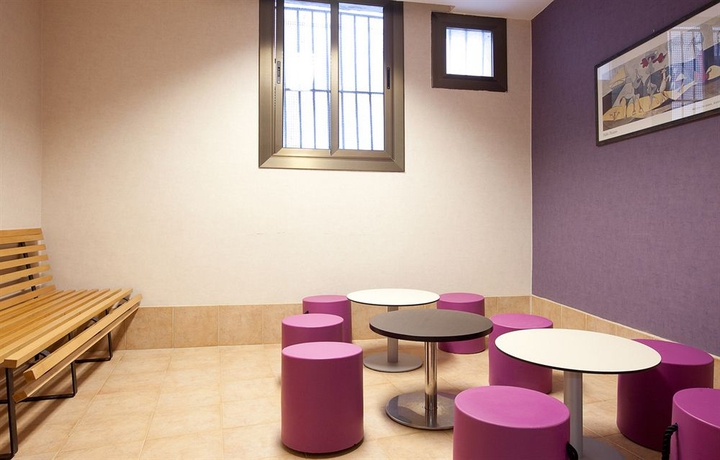 Imagen de los interiores del Hostal Fernando, Las Ramblas. Foto 15
