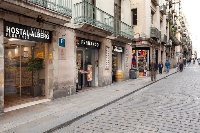Imagen de los exteriores del Hostal Fernando, Las Ramblas. Foto 11