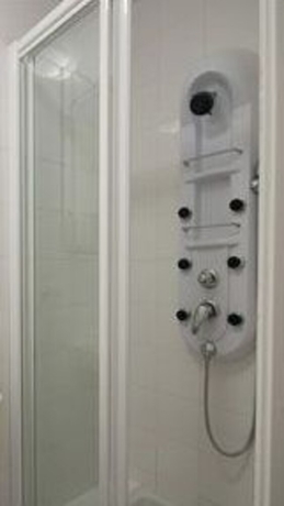 Imagen de la habitación del Hostal Fivegates. Foto 6