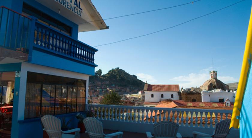 Imagen de los exteriores del Hostal Florencia, Lago Titicaca. Foto 8