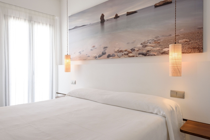 Imagen de la habitación del Hostal Florencio. Foto 11