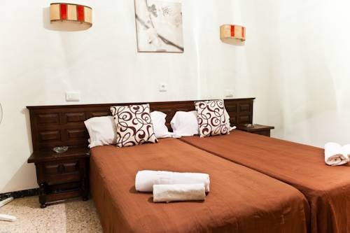 Imagen general del Hostal Flores. Foto 5