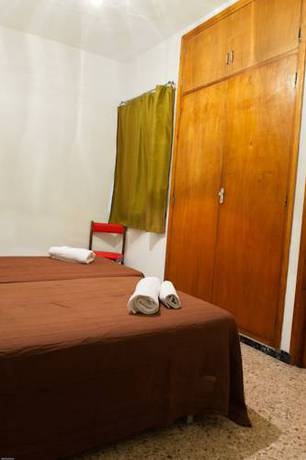 Imagen general del Hostal Flores. Foto 6